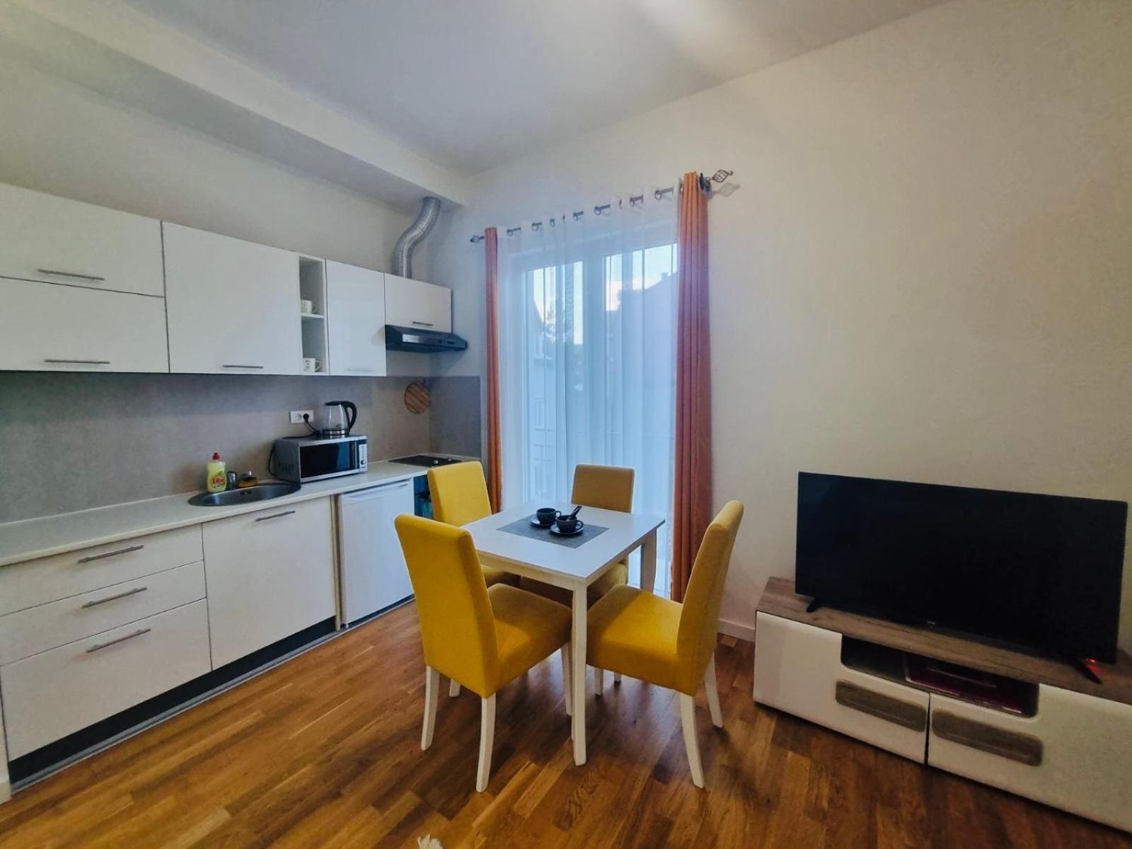Apartment Dora Cetinje Luaran gambar